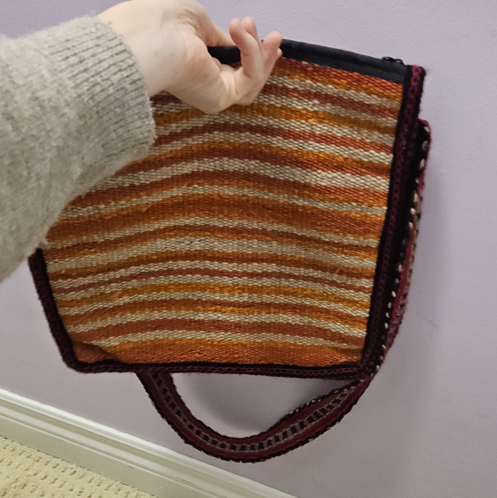 Peruvian Messenger Bag - Picture 7 of 7